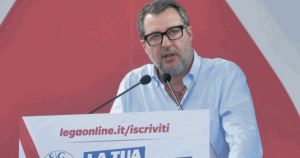 Pontida senza leader stranieri: Salvini punta sull'identità