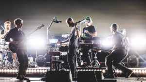 I Cani, dentro il buco nero della musica italiana