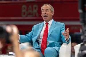 Épinglé pour une affaire de dons illicites, Reform UK croule sous l’argent des crypto milliardaires