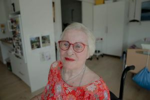 Uhelbredelig sygdom tager mere og mere af hendes liv. Nu vil hun have retten til at vælge sin egen afsked