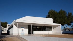 Es urgente climatizar los centros educativos de las Pitiusas