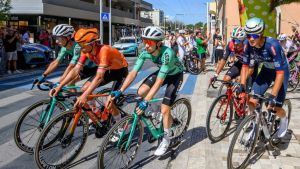 Il Memorial Pantani. Lo sprint è di Izagirre