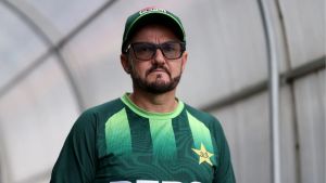 'I'll be open to it for sure': Mike Hesson on taking Pakistan’s permanent Test coaching role