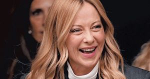 Meloni stoppa Vannacci: mai con chi vota contro Kiev