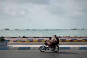 Containment That Causes Iran To Capitulate or Crumble