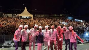Meno male che Elio c’è, oltre il woke e gli asterischi