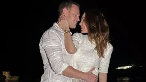 Ilary Blasi ha detto sì alle 18.41 e intorno a lei era tutto bianco: testimoni e dress code, Silvia Toffanin unica vip. Tutto sul matrimonio con Bastian Müller