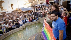 Barbón reclama «tolerancia cero» tras la agresión a Rosón y Fernández en Oviedo y el Principado activa el Observatorio contra la LGTBIfobia