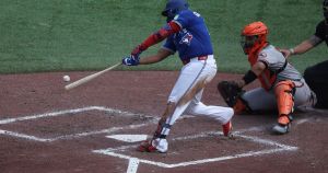 Vladimir Guerrero Jr. wins back Blue Jays fans with one swing of the bat — his first Toronto homer in 75 games