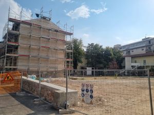 Ex Cena a Ivrea, un nuovo giardino-cerniera unirà le piazze Fillak e Ottinetti