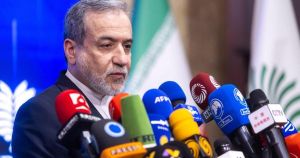 Irán le pasa la pelota a EEUU y asegura que la reapertura de Ormuz depende de que se cumplan los compromisos