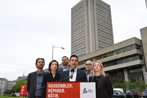 Passer du spectacle de la campagne à la lutte citoyenne