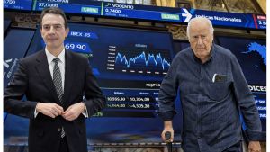 Enagás, el refugio en bolsa de Amancio Ortega entre las turbulencias en Inditex y la venta de REN
