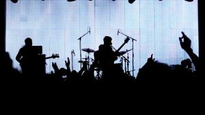Viaggio nei luoghi in cui nasce il culto laico del rock
