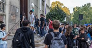 Figli e scuola: riprodursi è eroico