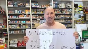 SuperEnalotto, 31mila euro a Fano: il titolare scopre la vincita dal Carlino