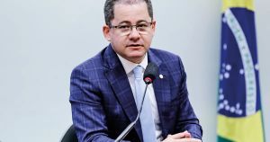 PF mira deputado Cezinha de Madureira em ação sobre desvios em emendas