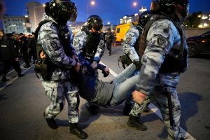 Two headlines show the incoherence of the West’s Russia policy