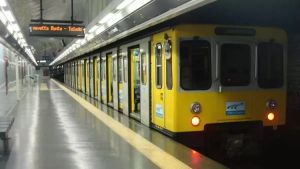 Sciopero della metro domani a Napoli: su Linea 1 e Linea 6 stop di 4 ore per gli addetti