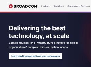 Broadcom Stock Falls 4.45% as AI Slowdown Fears Deepen Chipmaker's Margin Compression Worries Monday