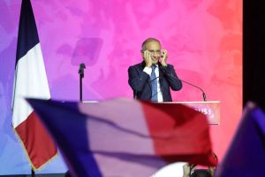 Zemmour veut remplacer les immigrés par des robots, une idée nauséabonde inspirée de l’AfD