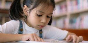 Apprendre à lire : ce que les données de 9 000 enseignants et 130 000 élèves révèlent des méthodes et de leur efficacité