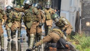 A palos con la prensa. Agresiones policiales contra reporteros que documentan el uso de la fuerza