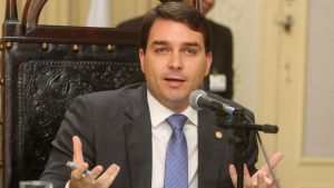 Bolsonaro supera a Lula por primera vez en encuesta Quaest: factores de su repunte a 20 días de la 1a vuelta Por Ex-Ante 14 Sep. 2026, 7:46 pm 2 min Compartir