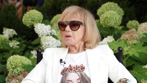 Rita Pavone ritorna a ritmo di swing: “Io, Saturnino e Milano, la notte è sempre piccola”
