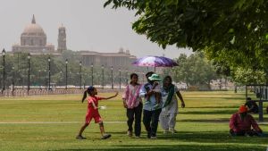 Delhi to stay hot and humid this week; patchy rain likely