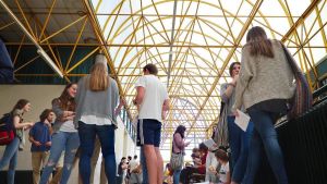 PSOE e IU pactan la ley que elevará el control a las universidades privadas y que fijará condiciones para nuevos estudios