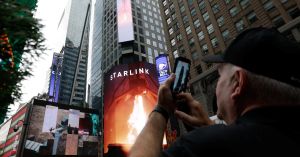 SpaceX gives wireless industry rude wake-up call