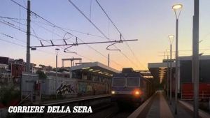 Lite sulla Cumana a Pianura: accoltellati due minorenni, uno è in pericolo di vita