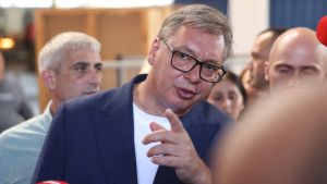 Popravljanje političkog rejtinga ili briga za medicinske sestre na intenzivnoj nezi: Zašto Vućić odvaja zdravstvene radnike?