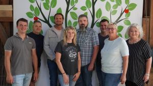 Mosterei feiert mit Besuch aus Berlin, Stuttgart, Fachvorträgen und Musik