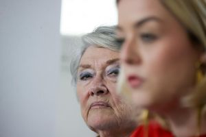 « C’est une erreur d’aiguillage, une bêtise qui m’a coûté très cher » : Anne Castéra quitte à son tour le Rassemblement national à Pau