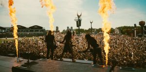Beaucoup d’appelés, peu d’élus : quand le Hellfest instaure un rite d’attente numérique