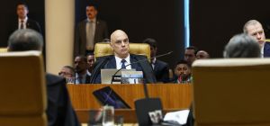 A via suprema virou circo: enquanto Moraes permanecer no STF, Corte estará imersa na lama