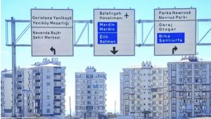 Yol işaretlerinden Kürtçe tabelalara…