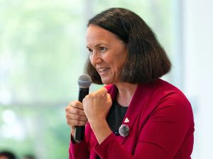Scott Stinson: Kathleen Wynne endorses Lee Fairclough for Ontario Liberal leader. Will it be a blessing or a curse?