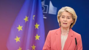 La Comisión Europea propone hoy prohibir el acceso a las redes sociales a los menores de 15 años