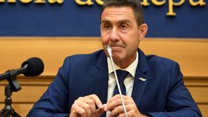 Sondaggi: cosa succede con la nuova legge elettorale? E quanto pesa Vannacci per il centrodestra?