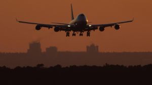 Malaria bei Anwohnern von Flughafen - wie kam es dazu?