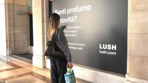 Lavori quasi terminati: a inizio ottobre apre Lush in centro a Udine