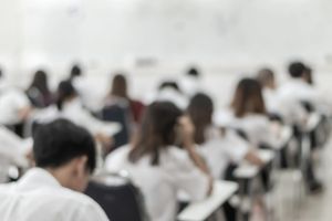 Test Professioni sanitarie 2026, boom di candidati: sono 75.500, Fisioterapia la più contesa