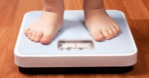 Entre a fome e a obesidade: o paradoxo nutricional das crianças no país
