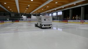 Eisbahn zwei ist nach dem Glykolaustritt wieder geöffnet
