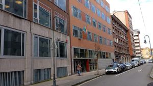 A juicio siete personas en Avilés por registrar como padres de tres menores a hombres sin vínculo biológico con ellos