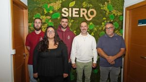 Las dos mejores carrozas de este año en Valdesoto desfilarán en el Día de América en Asturias, junto a una comitiva de 150 personas y media docena de agrupaciones folclóricas de Siero