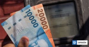 Regateos para bajar la cuenta de luz: una oportunidad para que La Moneda saque los dedos del enchufe